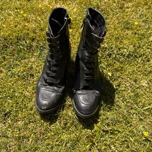 Vintage Low Heeled Black Leather Mod Boots